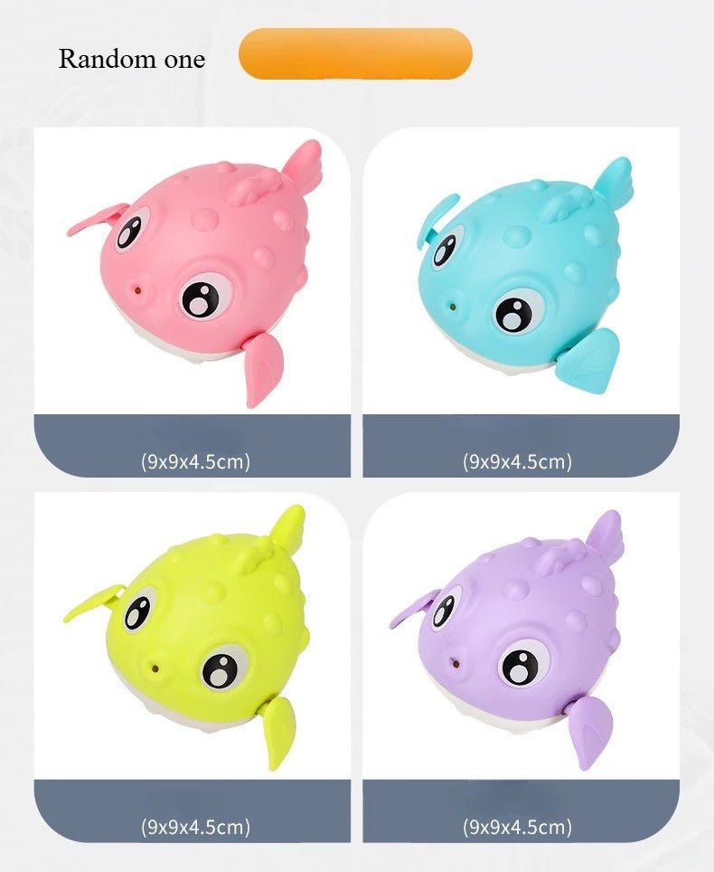 Jouet de bain en forme de poisson, disponible en rose, bleu, jaune et violet, avec des yeux ronds et une texture douce.