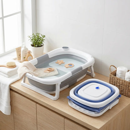 Baignoire bébé bleue avec jouets de bain et accessoires