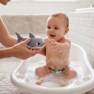 Jouet bain sensoriel bébé en baignoire