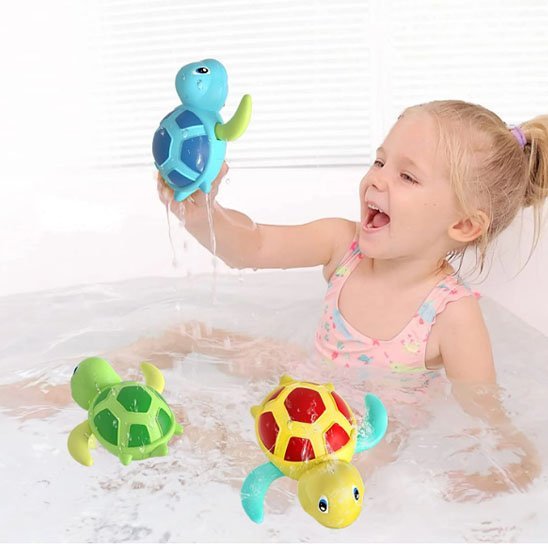 Jouets flottants colorés pour la baignoire