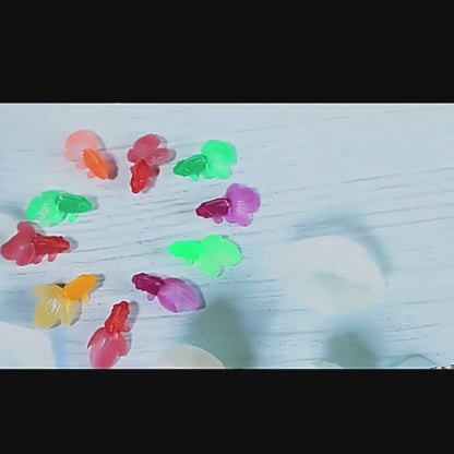 Mini poissons dorés en caoutchouc pour baignoire